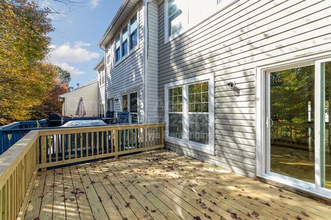 Building Photo - 4035 Cressida Pl