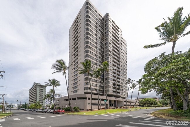 Primary Photo - 2724 Kahoaloha Ln