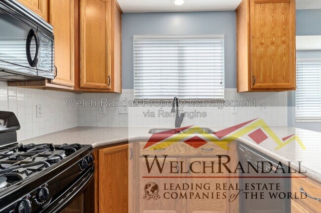 Building Photo - 958 E 750 S