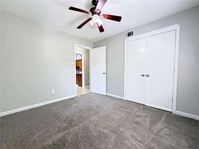Building Photo - 619 Midvale Dr