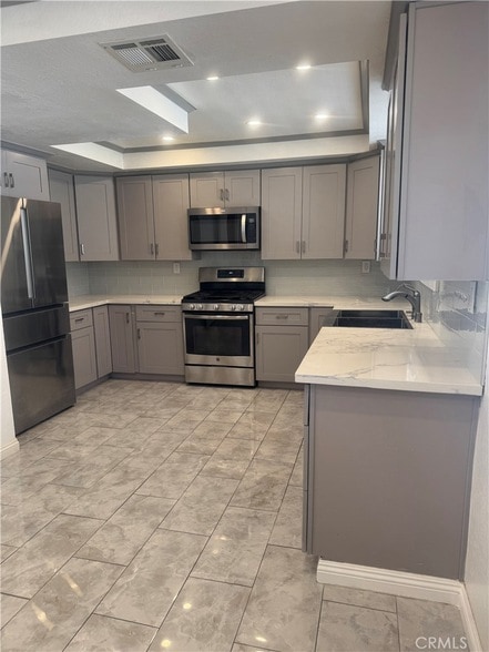 Building Photo - 10201 Mason Ave