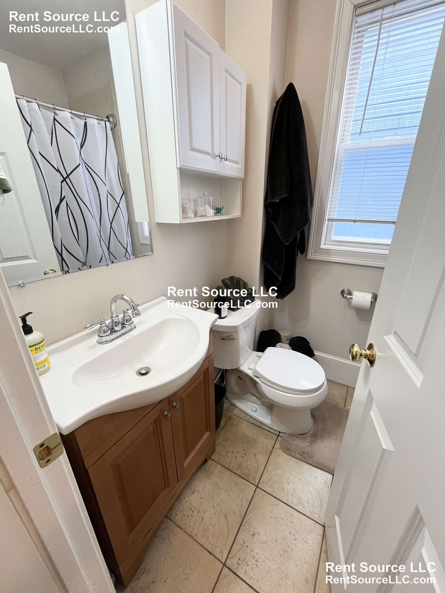 Building Photo - 15 Sargent Ave