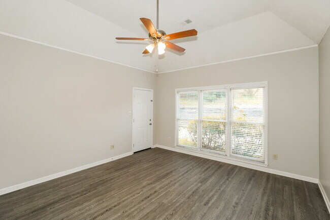 Building Photo - 9224 Chimneyrock Blvd.