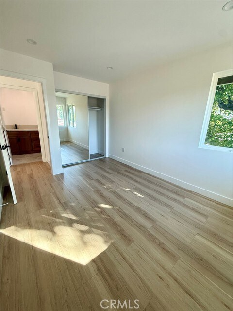 Building Photo - 20407 Strathern St