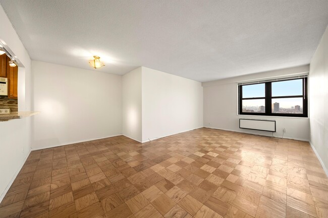 Building Photo - 7855 JFK Blvd E