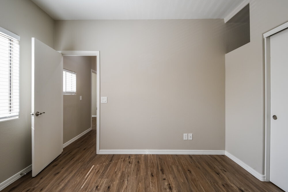 Building Photo - 1750 W Union Hills Dr