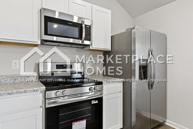 Building Photo - 10409 Patton Ln