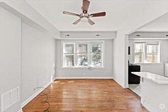 Building Photo - 2 bedroom in Chicago IL 60647