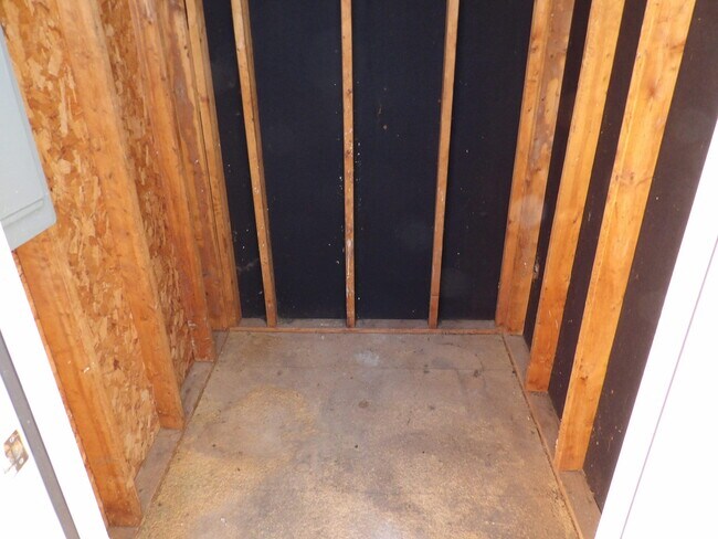 Building Photo - 75 Ashwood Ct