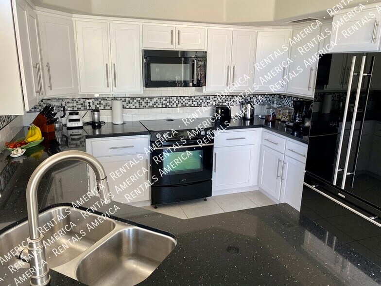 Building Photo - 7400 E Gainey Club Dr