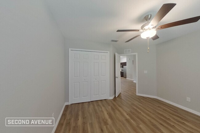 Building Photo - 14051 Canadian Ave