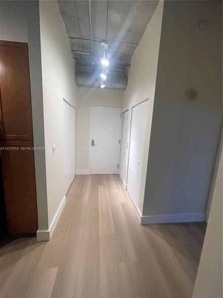 Building Photo - 2001 Biscayne Blvd