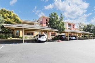 Building Photo - Lovely 1 Bedroom Condo in Temecula
