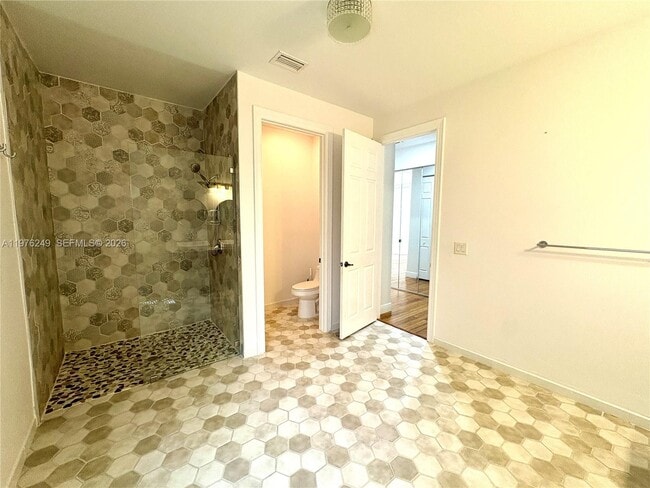 Building Photo - 4808 SW 183rd Ave