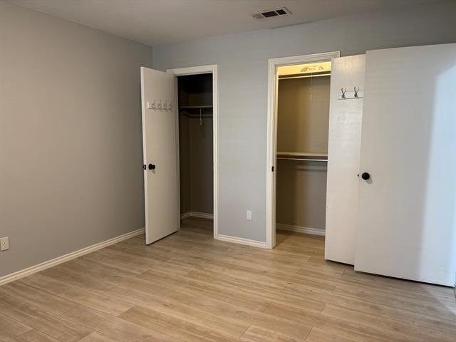Building Photo - 2810 Clear Springs Dr