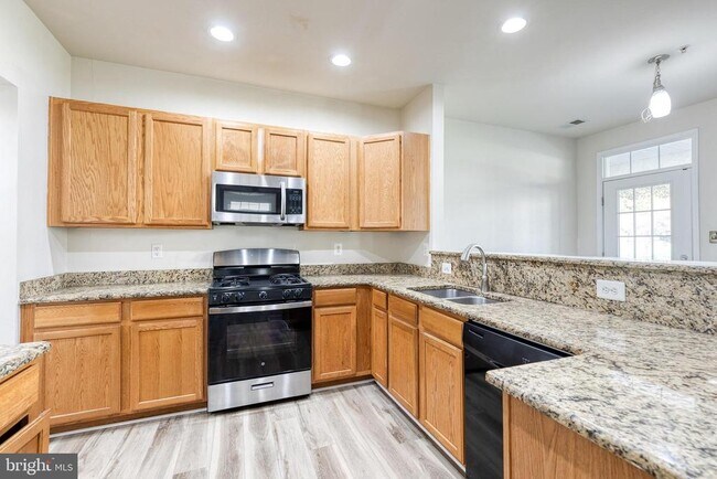 Building Photo - 23216 Observation Dr