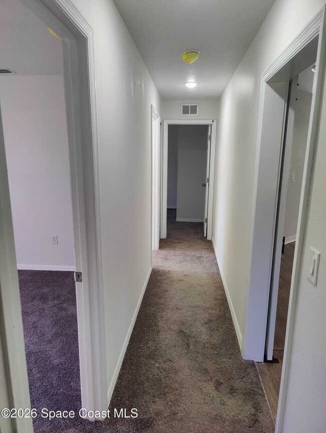 Building Photo - 219 Aladdin St NE