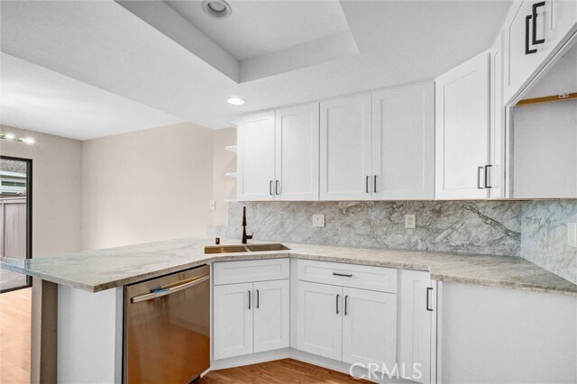 Building Photo - 401 Deerfield Ave