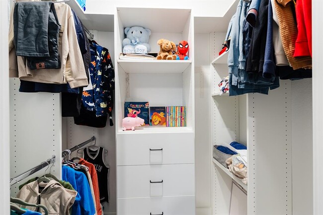 Building Photo - 2905 Canto Trce