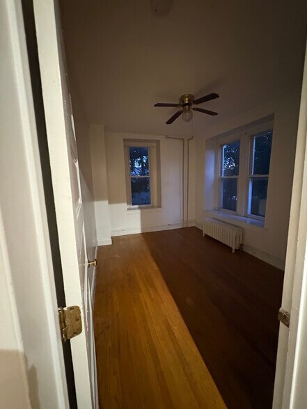 Bedroom 1 - 133 Monroe St