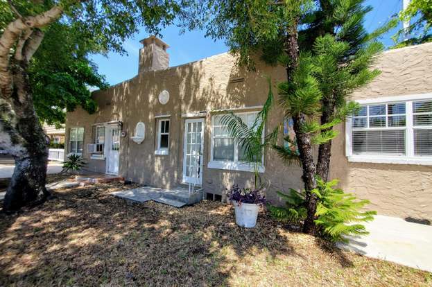 Building Photo - 301 Central Dr