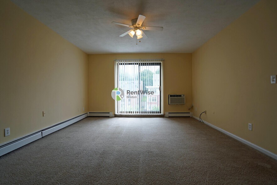 Building Photo - 106 Tremont St