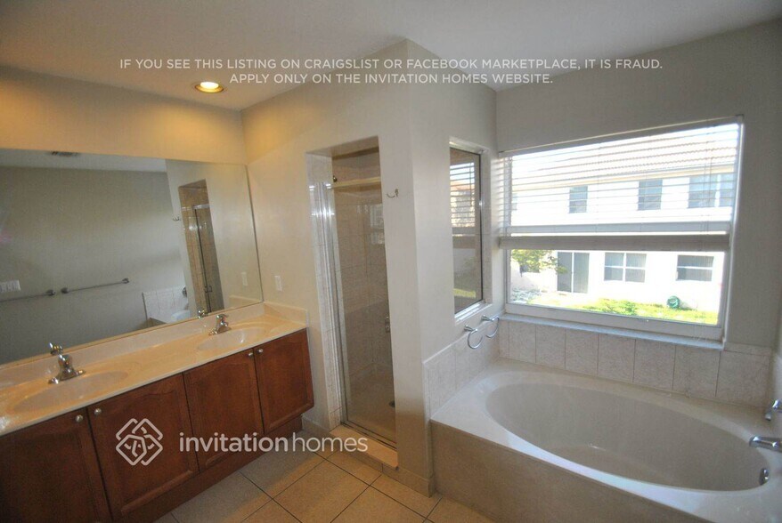 Building Photo - 4238 Lake Tahoe Cir