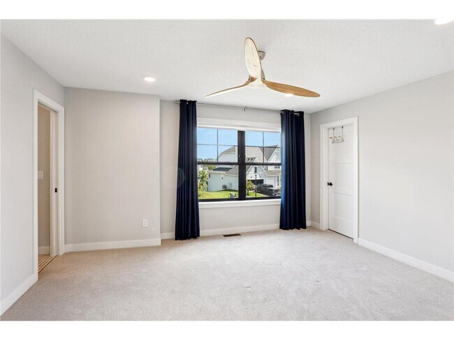 Building Photo - 4279 Arbor Dr