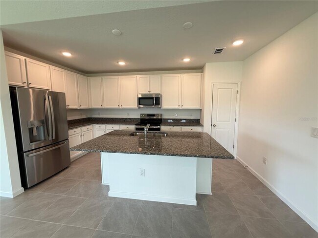 Building Photo - 8888 SW 135th Street Rd