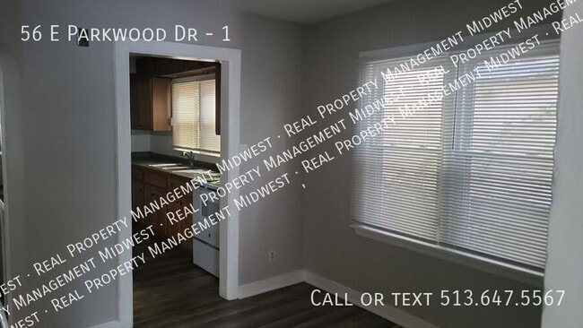 Building Photo - 56 E Parkwood Dr