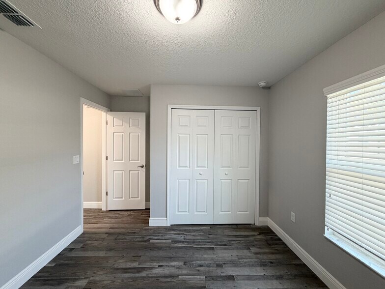 Building Photo - 2330 W Juan Vega Ln