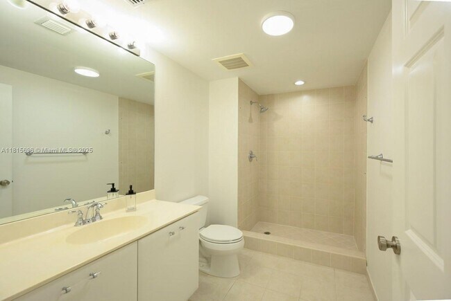Building Photo - 510 NW 84th Ave
