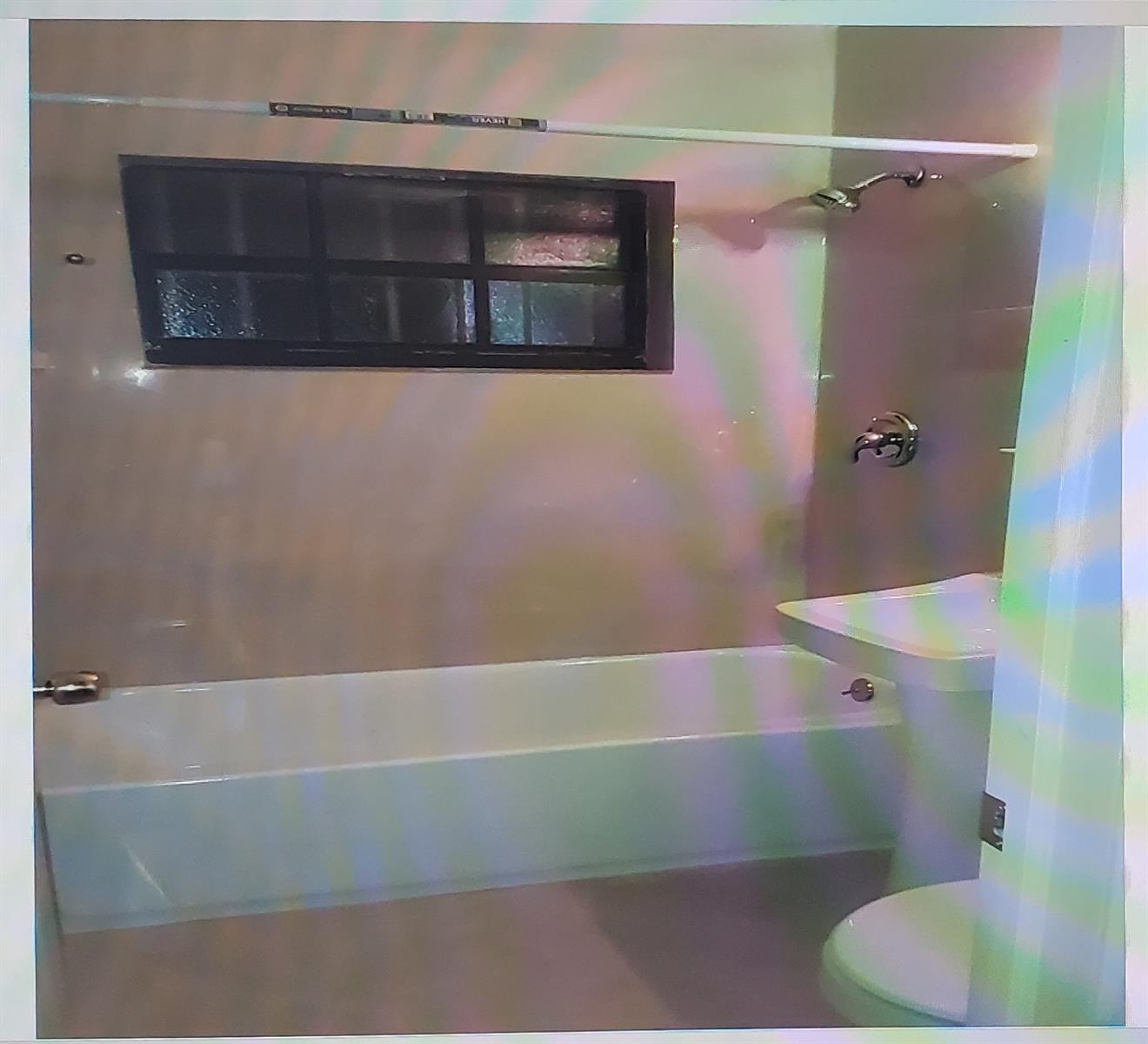 Building Photo - 930 NE 160th St