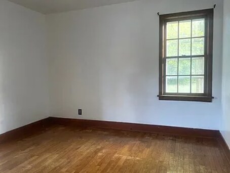 Building Photo - 813 E Washington St