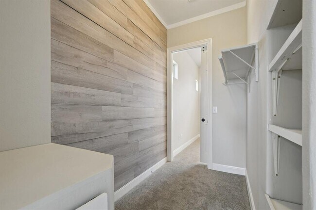 Building Photo - 22316 Verbena Pkwy