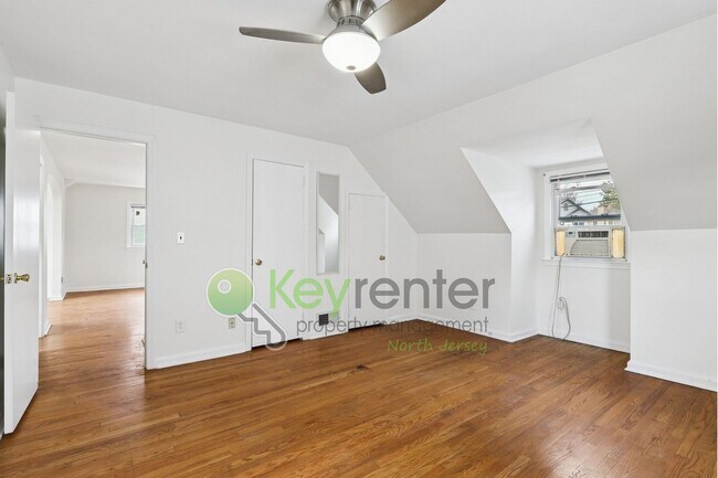 Building Photo - Spacious 1-Bedroom Apartment with Large Living & Dining Areas – Prime Hackensack Location