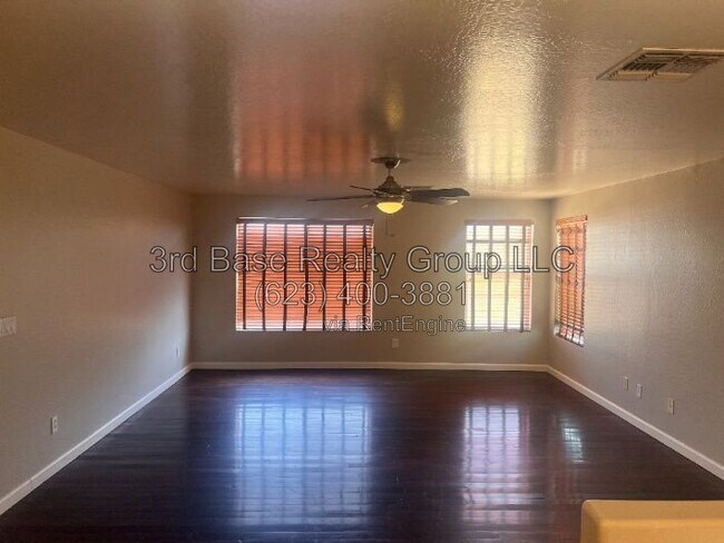 Building Photo - 22593 W Solano Dr