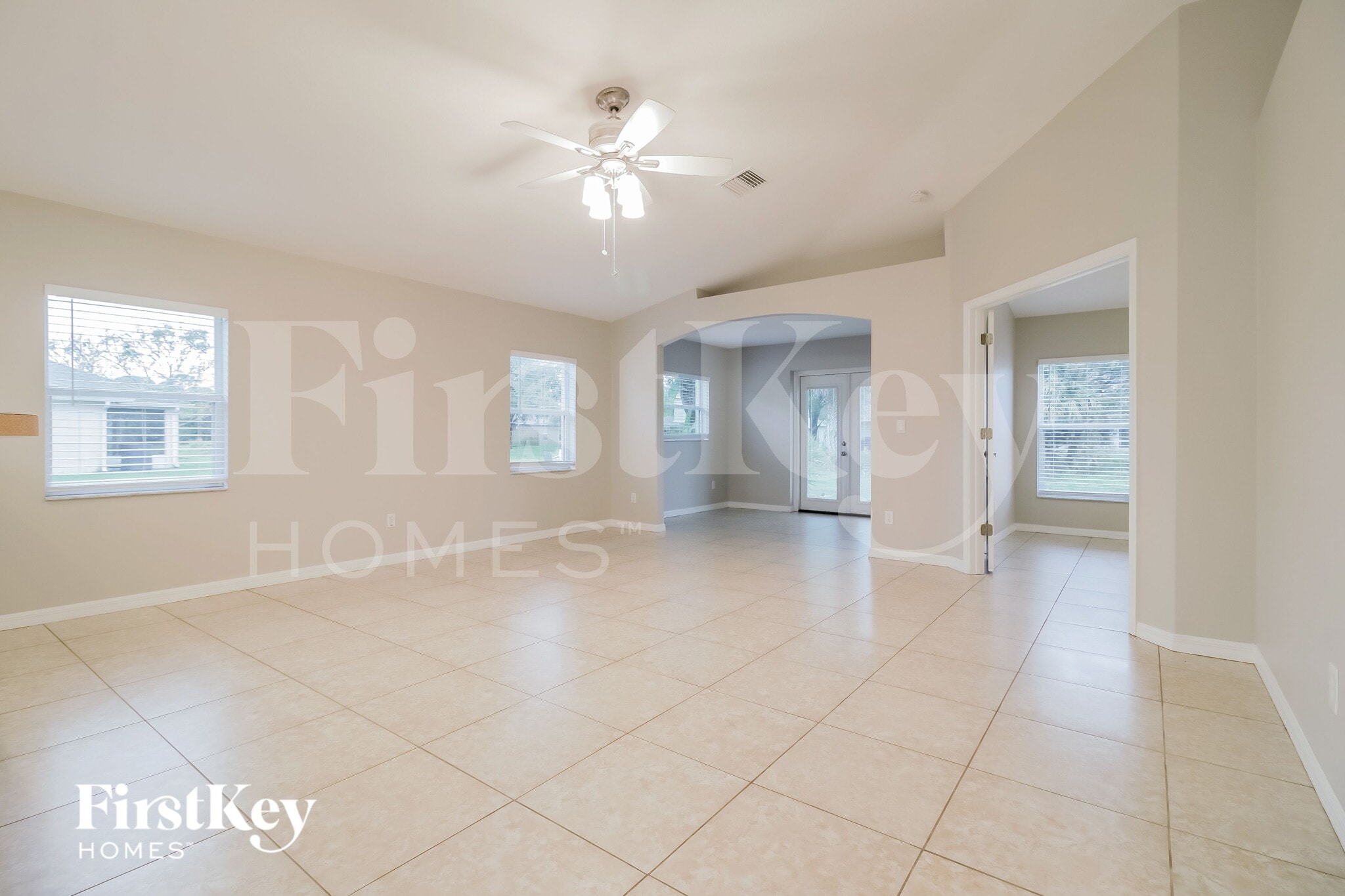 Building Photo - 1319 Macon Dr