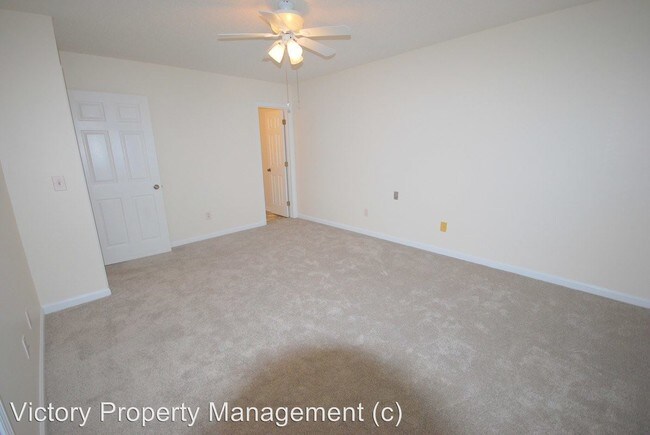 Building Photo - Studio, 2 bath House - 2742 Cottage Cir