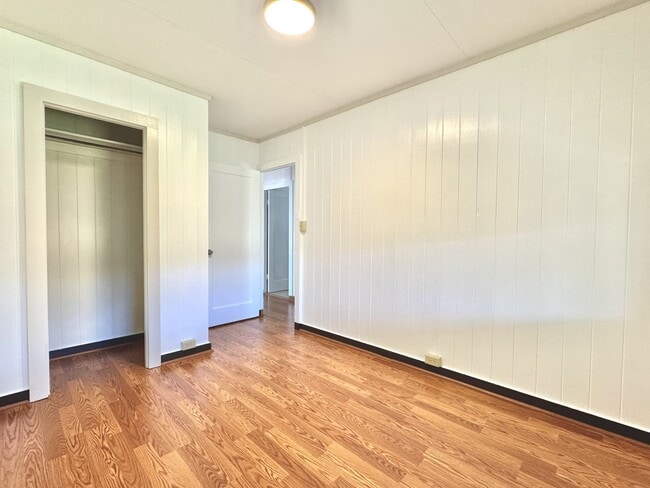 Building Photo - 2070 Pakolu St