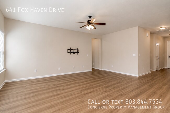 Building Photo - 641 Fox Haven Dr