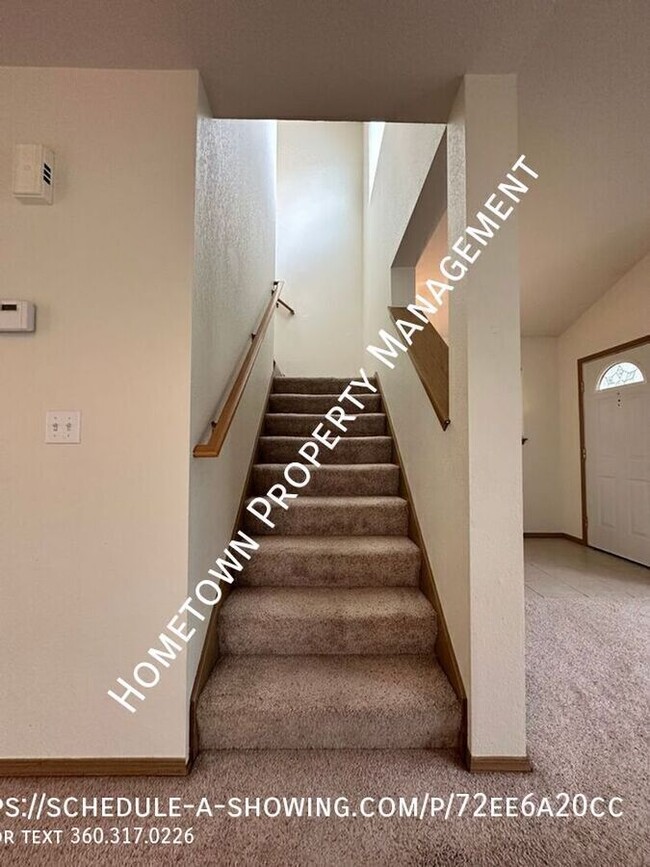 Building Photo - 8142 Westcott Ln SE