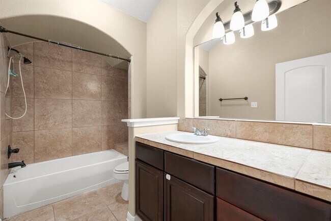 Building Photo - 122 Legends of Hutto Tr