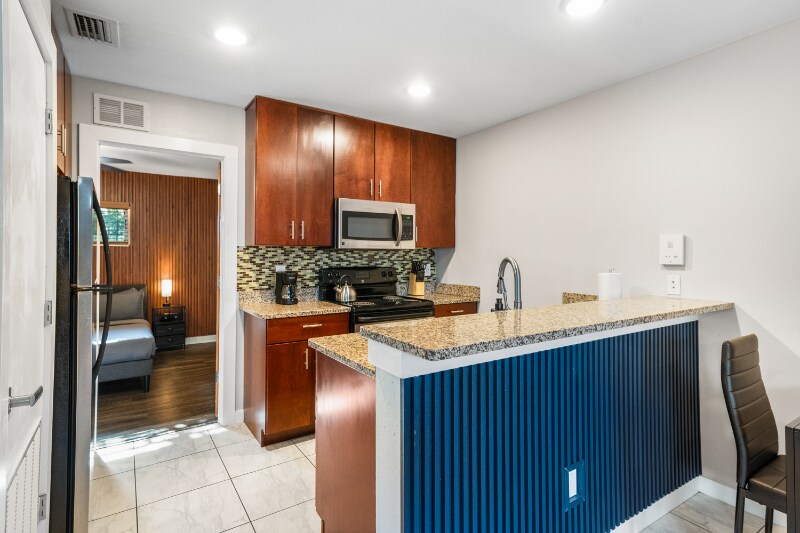 Building Photo - 202 N Fremont Ave