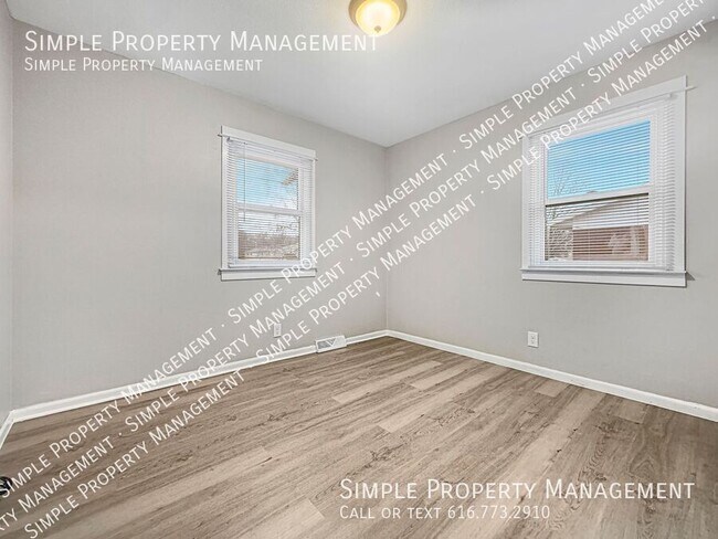 Building Photo - 1888 30th St SW