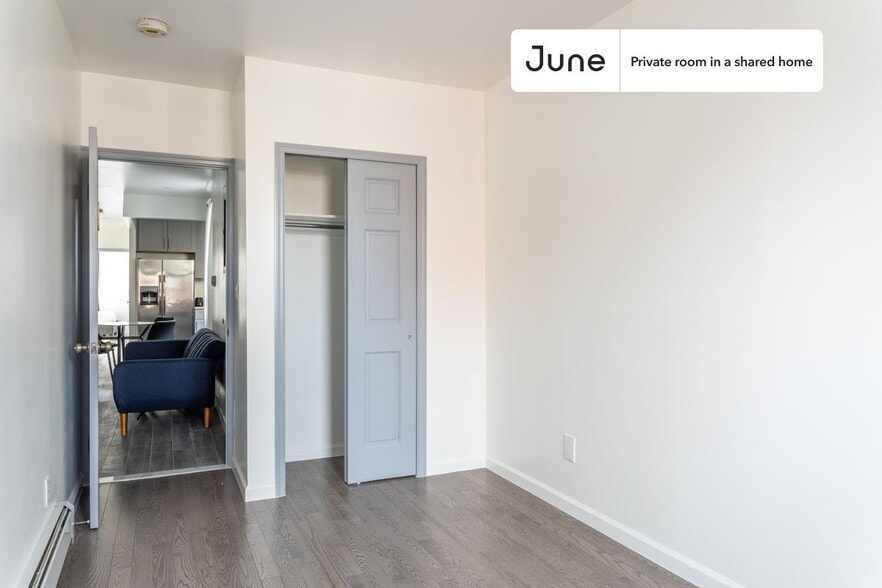 Building Photo - Room in Shared 4 bed/2 bath home