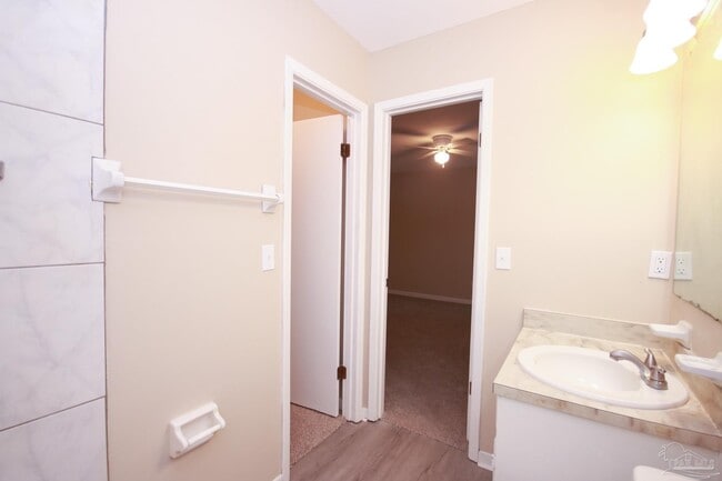 Building Photo - 7055 Coronado Dr