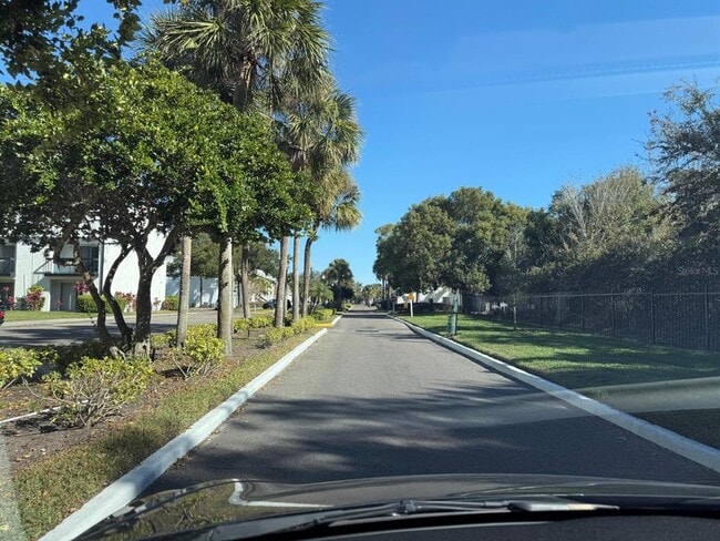 Building Photo - 4349 S Semoran Blvd