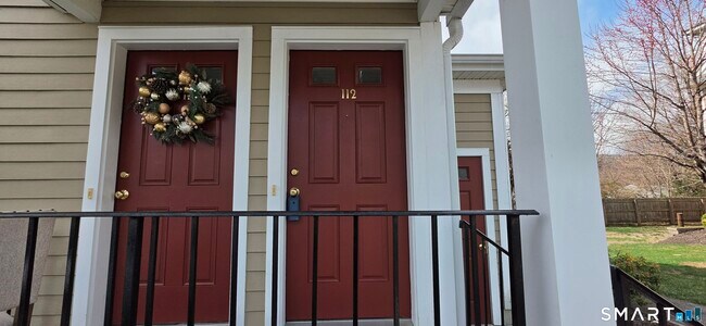 Building Photo - 20 Orchard St