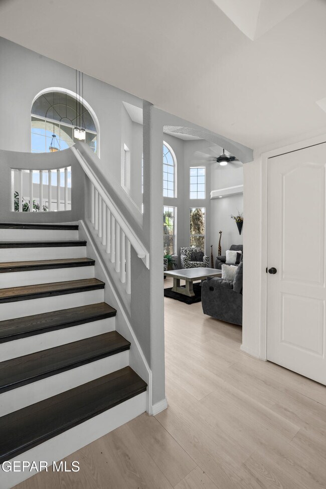 Building Photo - 3209 Tierra Ave Pl